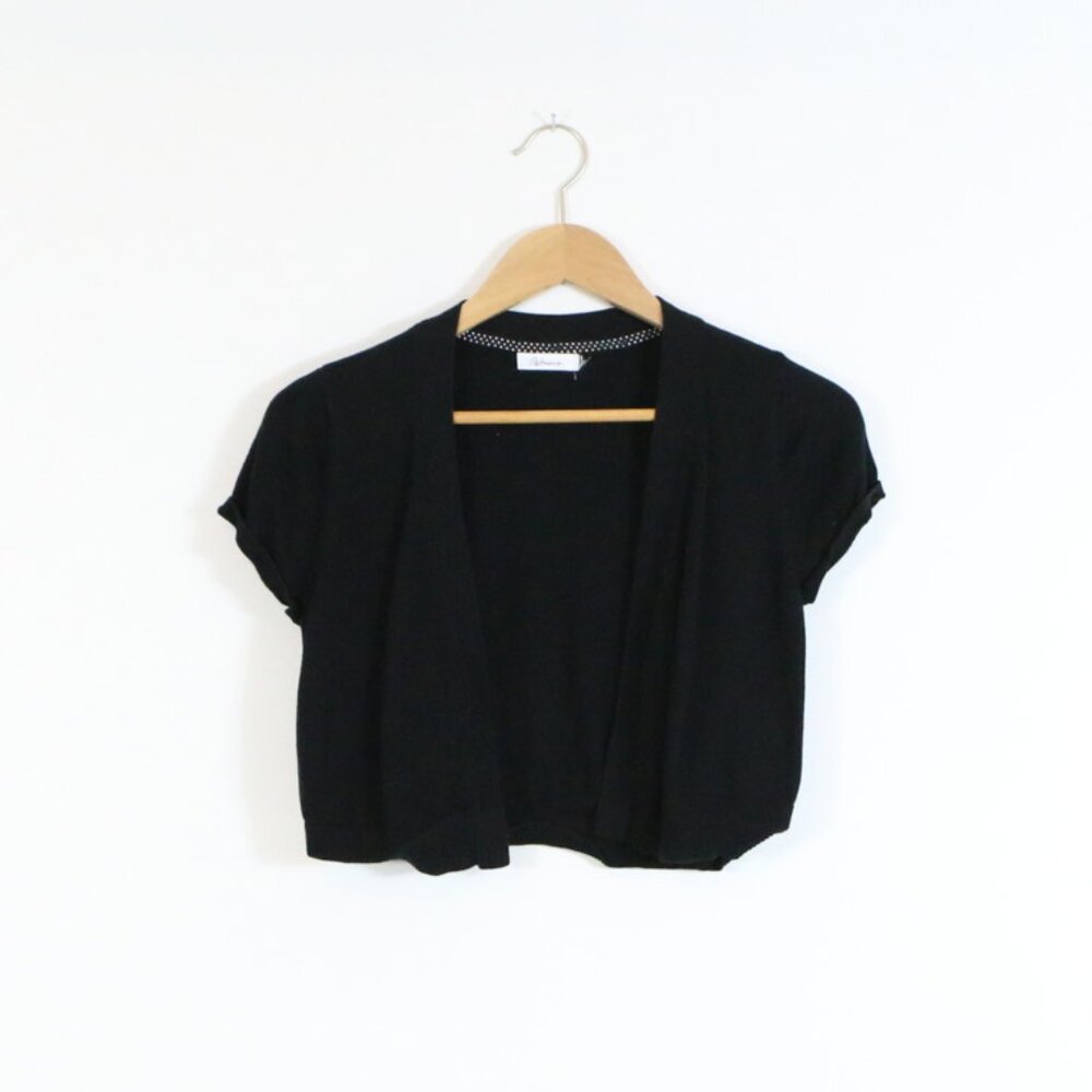 *Reitmans Cropped Black Cardigan Belaro
